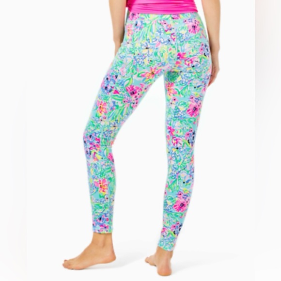 Lilly Pulitzer Leggings Weekender High Rise Alligator Asile Amalfi Blue Floral. - Picture 3 of 6